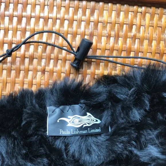 PAULA LISHMAN Hand-Knit Sheared Beaver Fur Crochet Tube Shawl - Picture 5 of 6